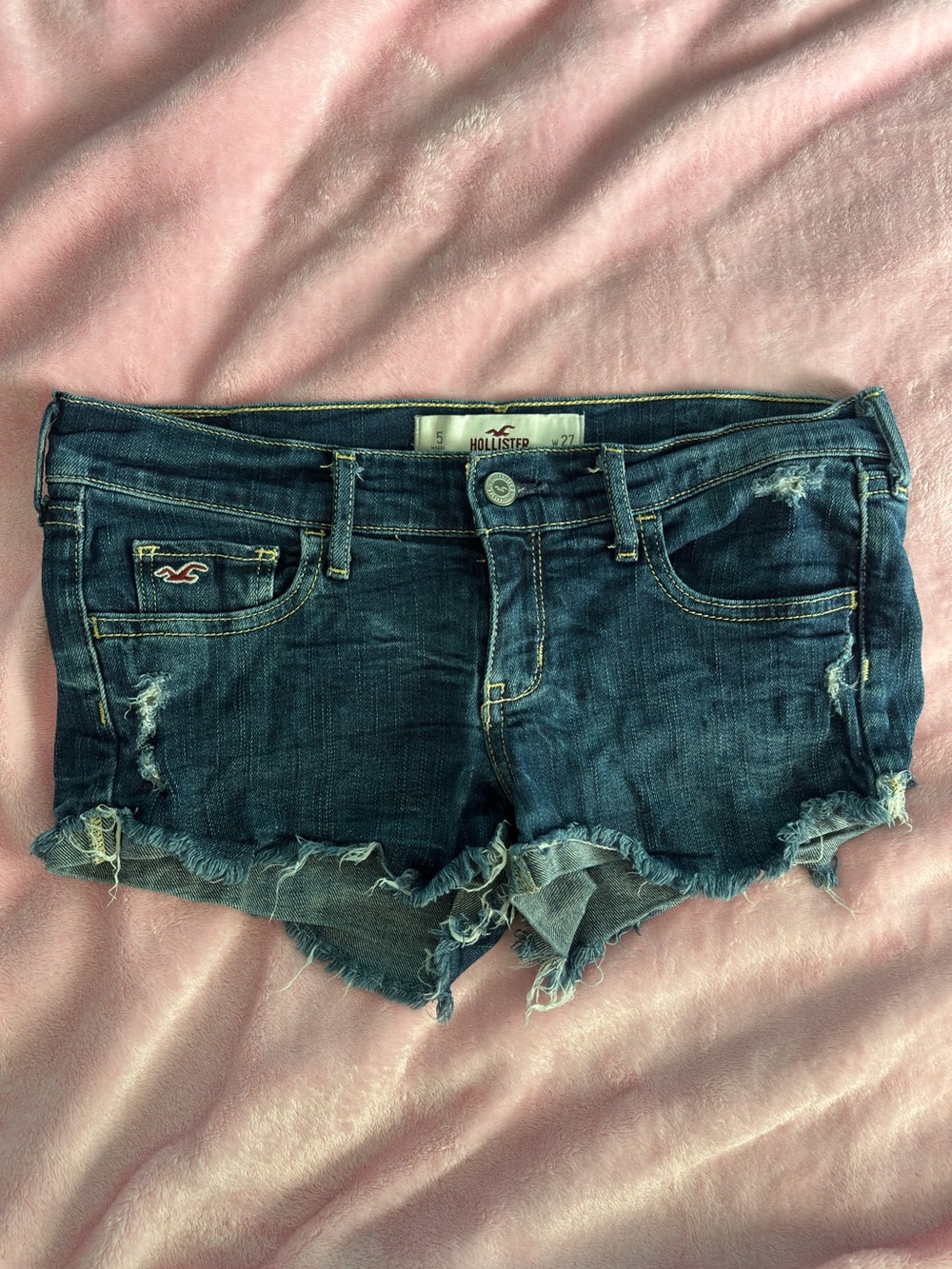 Hollister Dark Wash Distressed Frayed Tapered Jean Micro Shorts Size 5 / W 27
